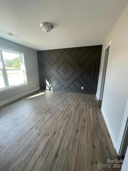 Spacious, unfurnished interior of a new home in , Lawndale (Image 17).