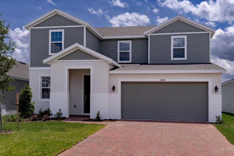 Front Exterior View of a Modern Central Florida Home