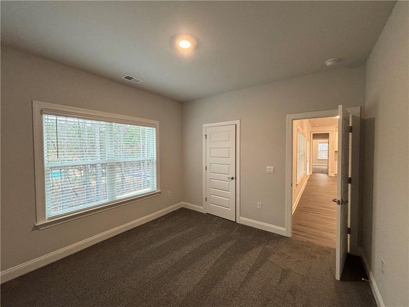 Spacious, unfurnished interior of a new home in Tuscany Hills, Douglasville (Image 26). Spacious, unfurnished interior of a new home in Tuscany Hills, Douglasville (Image 26).