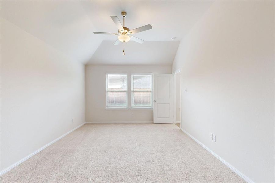 Spacious, unfurnished interior of a new home in Verandah, Royse City (Image 34).