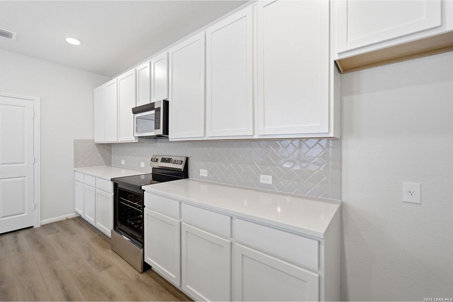 Furnished interior view inside a new home in Laurel Vistas, San Antonio (Image 5). Furnished interior view inside a new home in Laurel Vistas, San Antonio (Image 5).