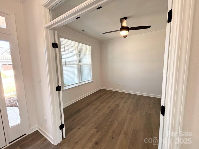 Spacious, unfurnished interior of a new home in Brighton Park, Mount Pleasant (Image 27).