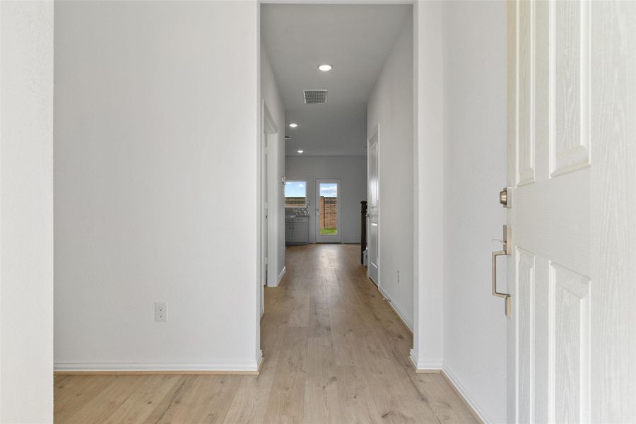 Spacious, unfurnished interior of a new home in Cypress Green, Hockley (Image 31). Spacious, unfurnished interior of a new home in Cypress Green, Hockley (Image 31).