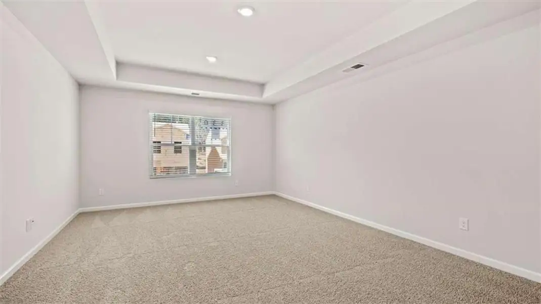 Spacious, unfurnished interior of a new home in Oakchase at Hampton, Hampton (Image 23). Spacious, unfurnished interior of a new home in Oakchase at Hampton, Hampton (Image 23).