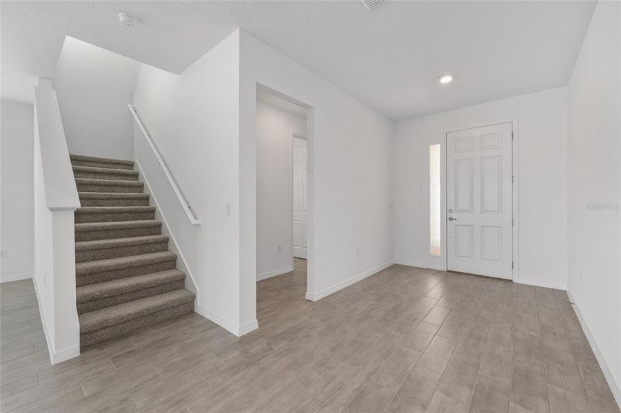 Spacious, unfurnished interior of a new home in Calesa Township, Ocala (Image 34).