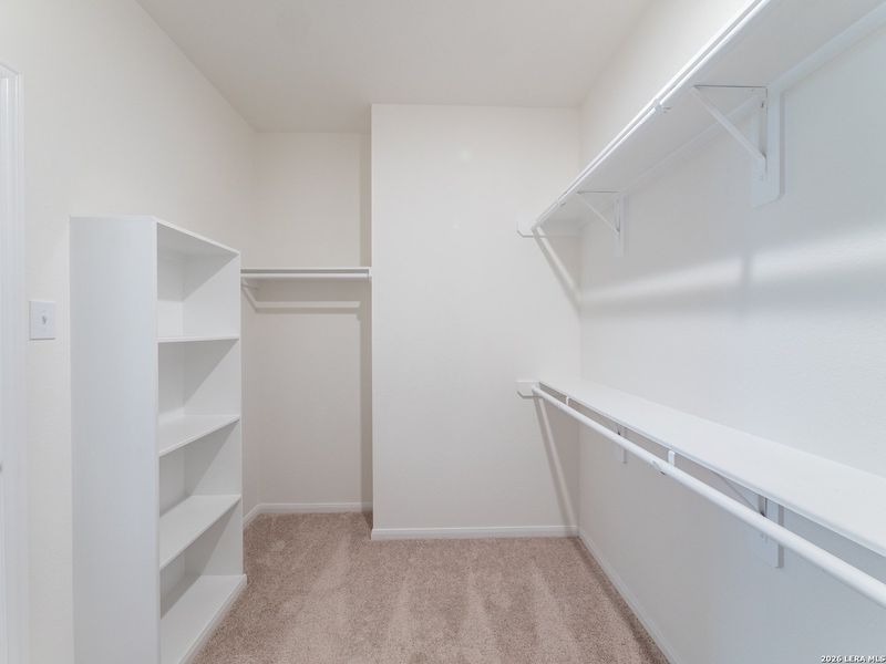 Spacious, unfurnished interior of a new home in Willow View, Converse (Image 16).