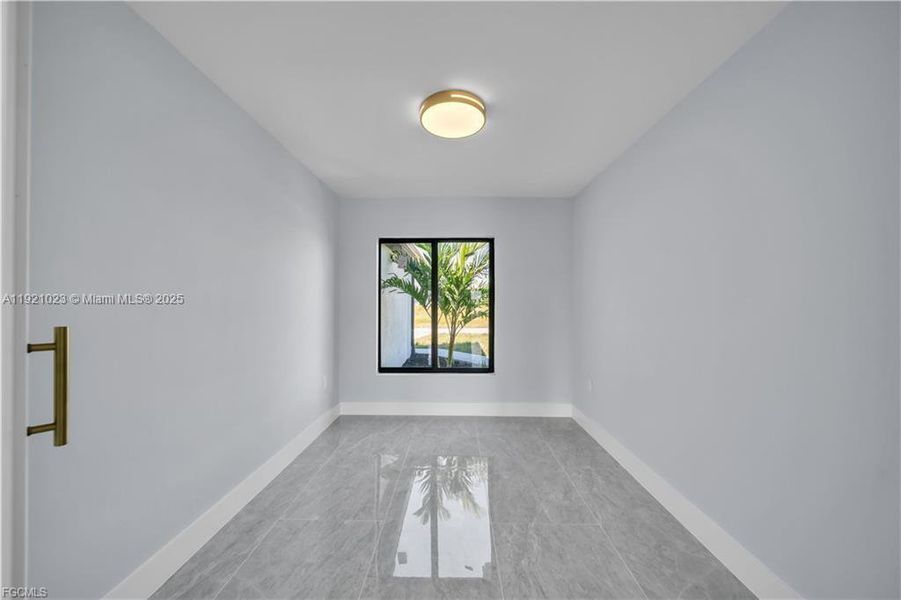 Spacious, unfurnished interior of a new home in , Lehigh Acres (Image 23). Spacious, unfurnished interior of a new home in , Lehigh Acres (Image 23).