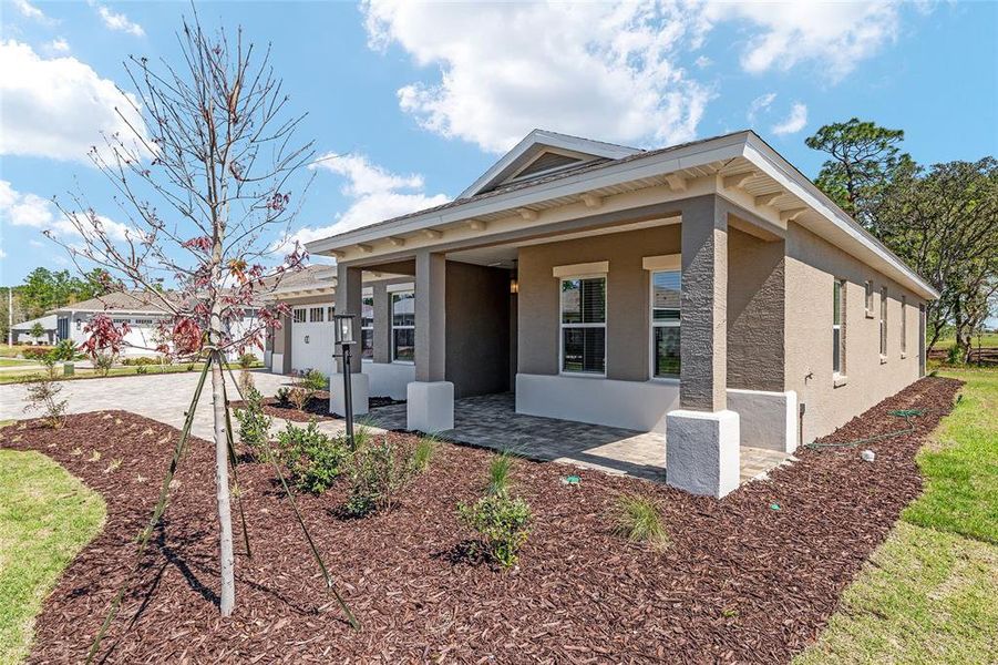 Exterior details and patio area of a home in , Ocala (Image 31).