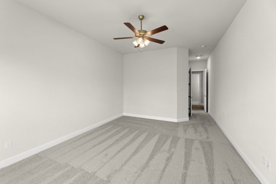 Representative unfurnished interior of a home built from the Chessel JS by Sandlin Homes in Timberbrook, Justin (Image 24).