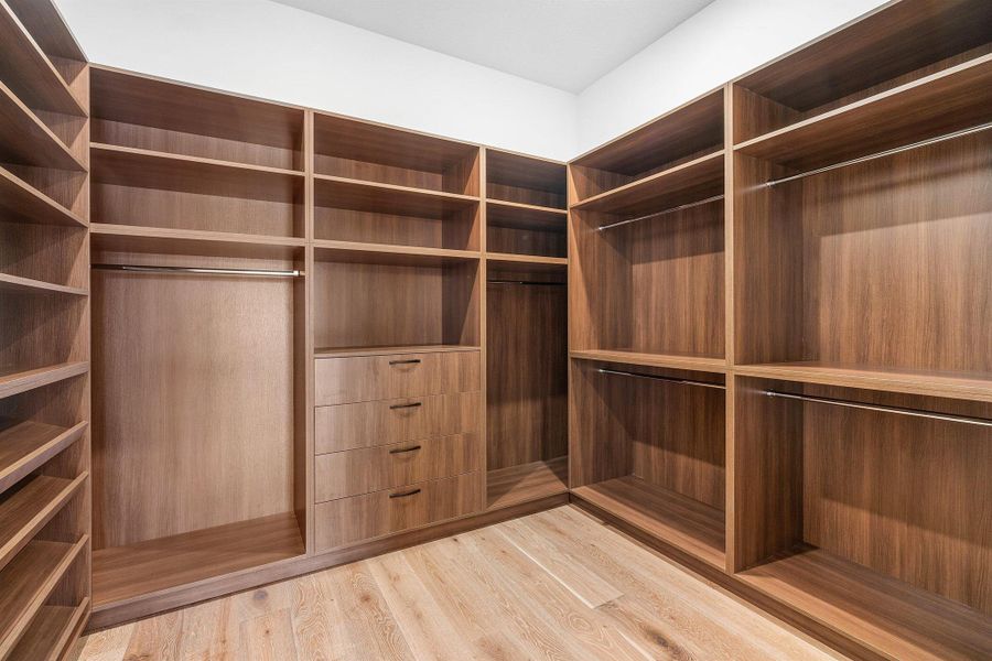 Image 36 of a home in .