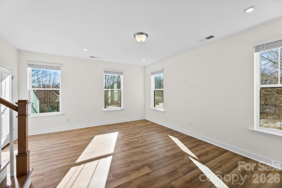 Spacious, unfurnished interior of a new home in , Fort Mill (Image 20).