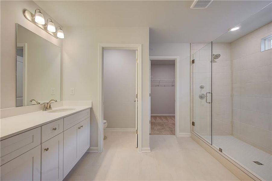 Furnished interior view inside a new home in Hamilton Lakes, Lawrenceville (Image 6).