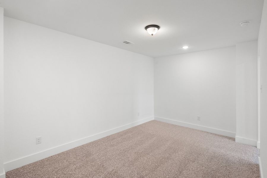 Spacious, unfurnished interior of a new home in Heritage Towne, Midlothian (Image 45). Spacious, unfurnished interior of a new home in Heritage Towne, Midlothian (Image 45).