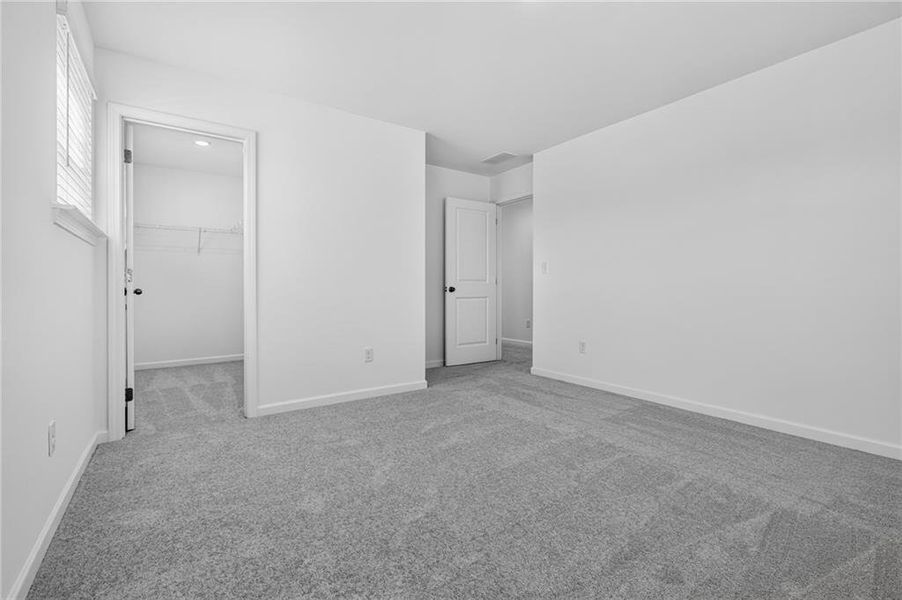 Spacious, unfurnished interior of a new home in Apalachee Hills, Bethlehem (Image 19).