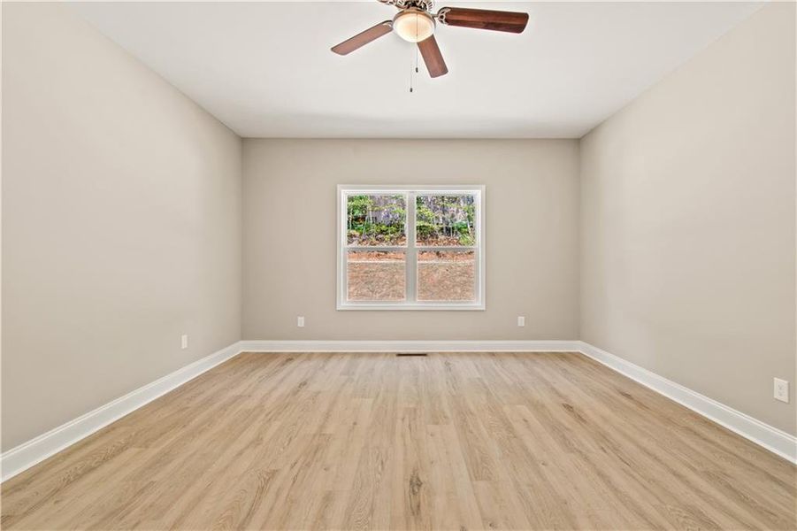 Spacious, unfurnished interior of a new home in , Dawsonville (Image 20).