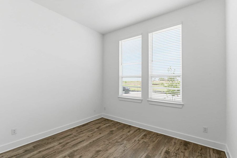 Spacious, unfurnished interior of a new home in Sienna Lakes, San Antonio (Image 24). Spacious, unfurnished interior of a new home in Sienna Lakes, San Antonio (Image 24).