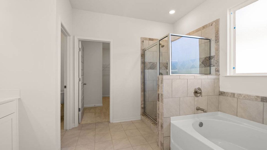 Spacious, unfurnished interior of a new home in The Gates at Pates Creek, Hampton (Image 22).