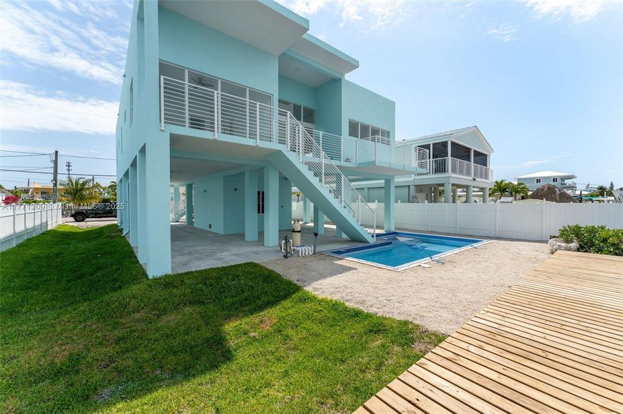 Exterior details and patio area of a home in , Key Largo (Image 36).