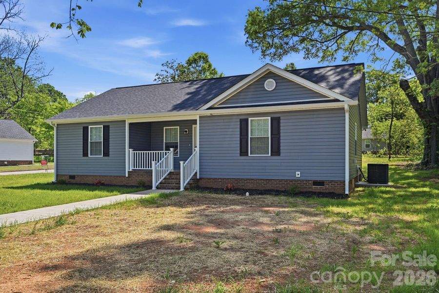 Exterior details and patio area of a home in , York (Image 18).