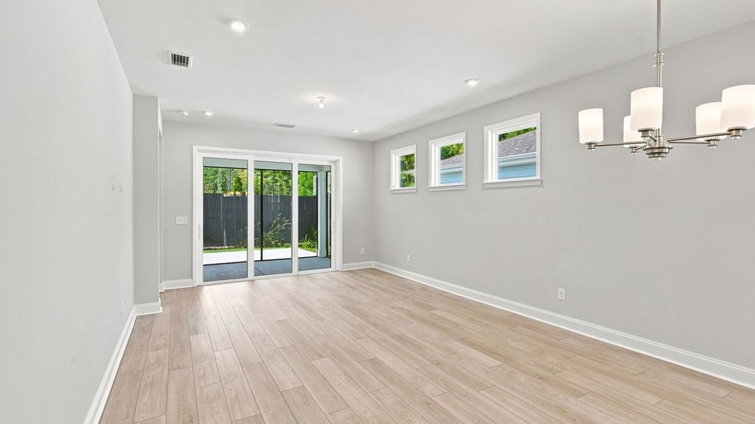 Spacious, unfurnished interior of a new home in Sun City Hilton Head, Bluffton (Image 16).