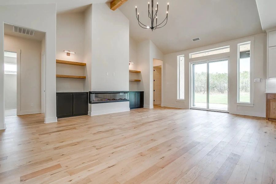 Representative unfurnished interior of a home built from the The Colin by Elmwood Custom Homes in Aledo Heights, Aledo (Image 47).