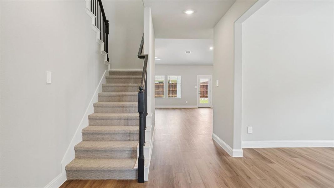 Spacious, unfurnished interior of a new home in Windmore, Princeton (Image 30).