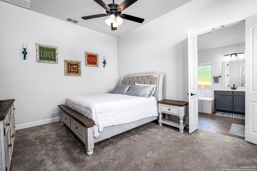 Furnished interior view inside a new home in , New Braunfels (Image 7).