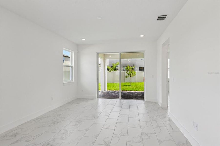 Spacious, unfurnished interior of a new home in Lagoon Residences at Epperson, Wesley Chapel (Image 31).
