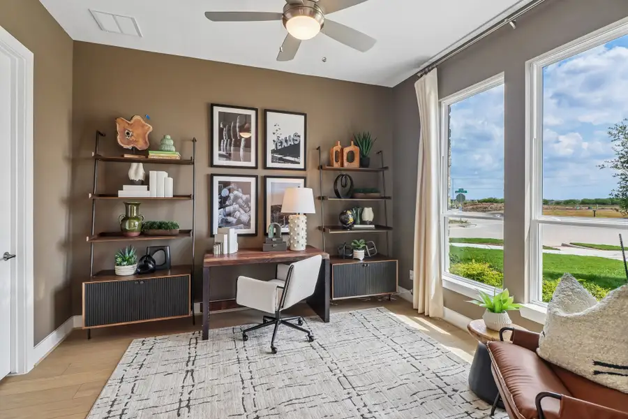 Representative furnished interior of a home built from the Sullivan by Taylor Morrison in Ryehill, Rosenberg (Image 21).