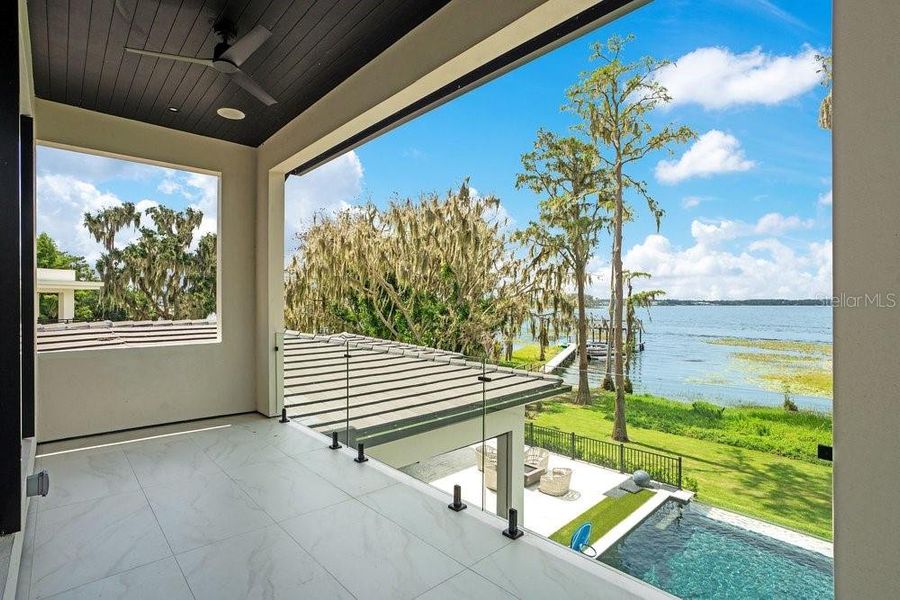 Exterior details and patio area of a home in , Windermere (Image 41).
