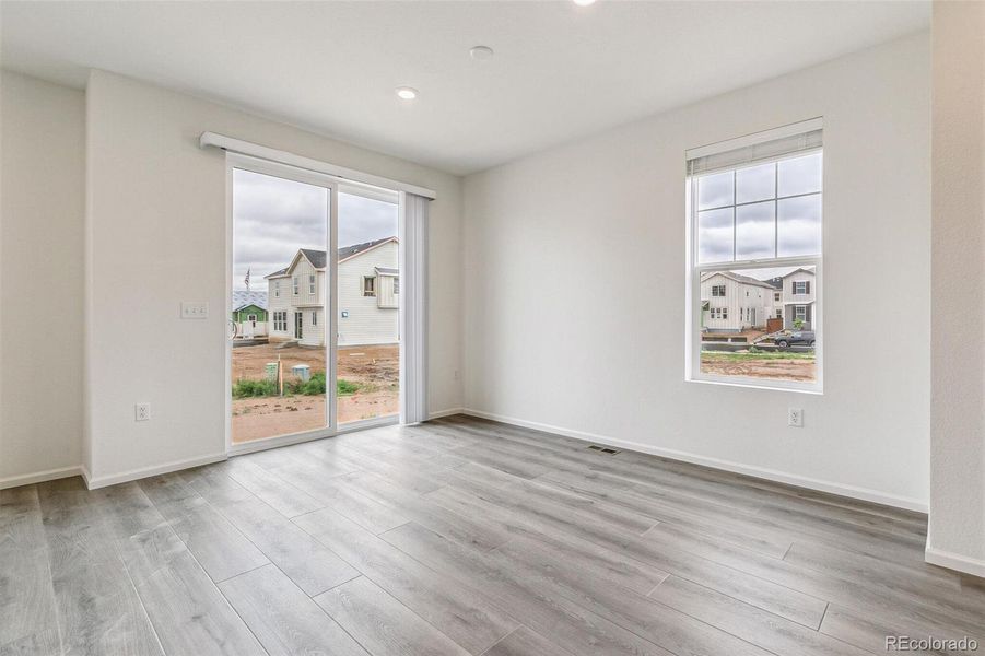 Spacious, unfurnished interior of a new home in Farmlore, Brighton (Image 18).