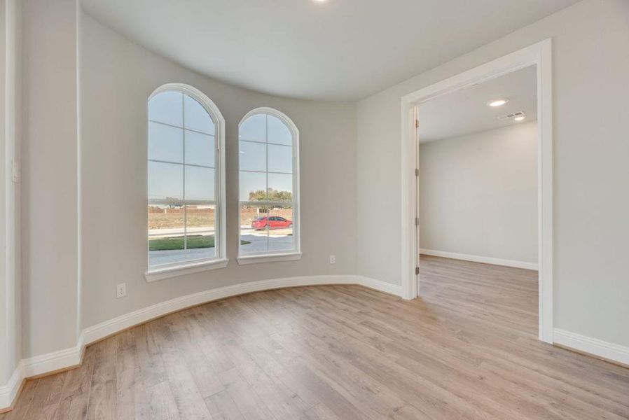 Spacious, unfurnished interior of a new home in Park Trails, Forney (Image 24). Spacious, unfurnished interior of a new home in Park Trails, Forney (Image 24).