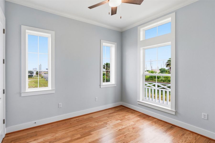 Spacious, unfurnished interior of a new home in , Tiki Island (Image 22). Spacious, unfurnished interior of a new home in , Tiki Island (Image 22).