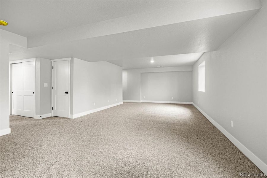 Spacious, unfurnished interior of a new home in , Colorado Springs (Image 27).