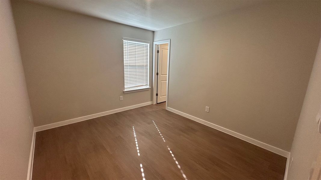 Spacious, unfurnished interior of a new home in Rancho Vista, Corpus Christi (Image 15).
