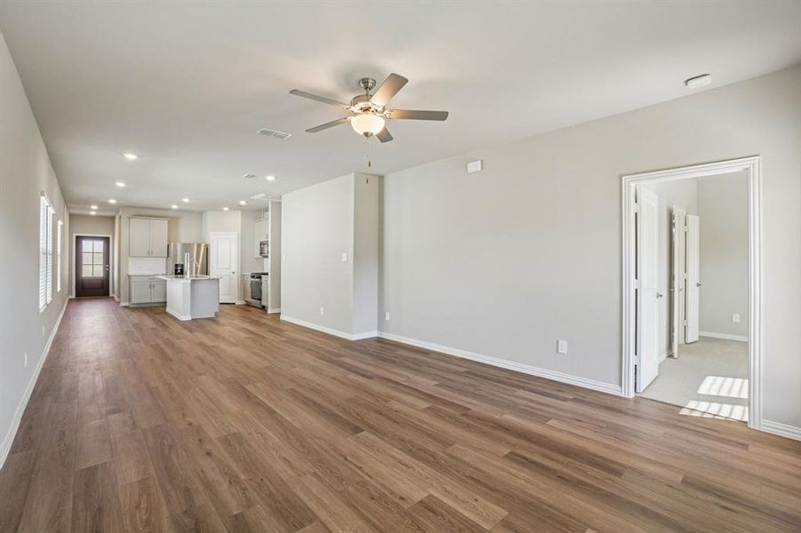 Spacious, unfurnished interior of a new home in Trails of Lavon - Spring Series, Lavon (Image 28).