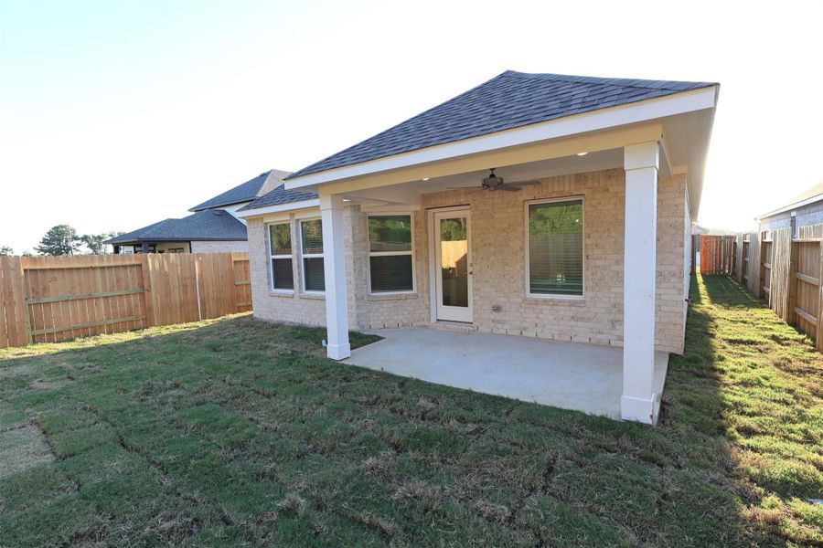 Exterior details and patio area of a home in Sorella, Tomball (Image 9). Exterior details and patio area of a home in Sorella, Tomball (Image 9).