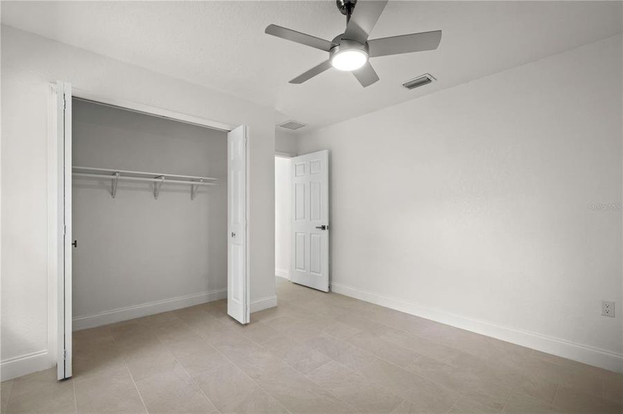 Spacious, unfurnished interior of a new home in , Dunnellon (Image 33).