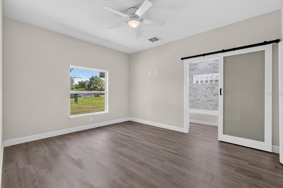 Spacious, unfurnished interior of a new home in , Daytona Beach (Image 17). Spacious, unfurnished interior of a new home in , Daytona Beach (Image 17).