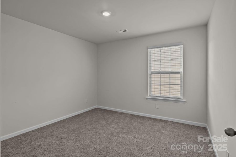 Spacious, unfurnished interior of a new home in Mills at Long Creek, Dallas (Image 16).