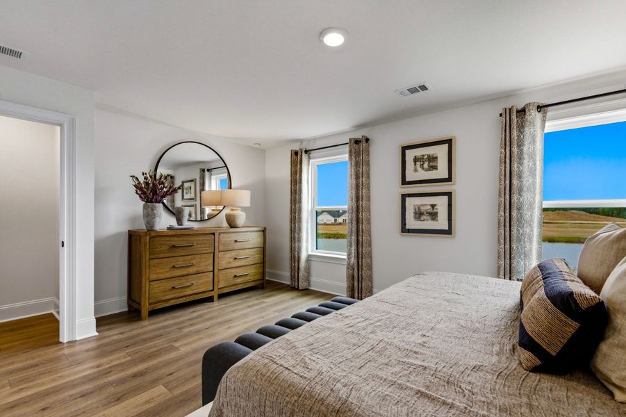 Representative furnished interior of a home built from the Ivey by Beazer Homes in Marshfield, Longs (Image 14).
