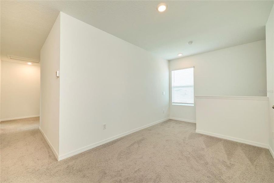 Spacious, unfurnished interior of a new home in Westgate at Avalon Park, Wesley Chapel (Image 20).
