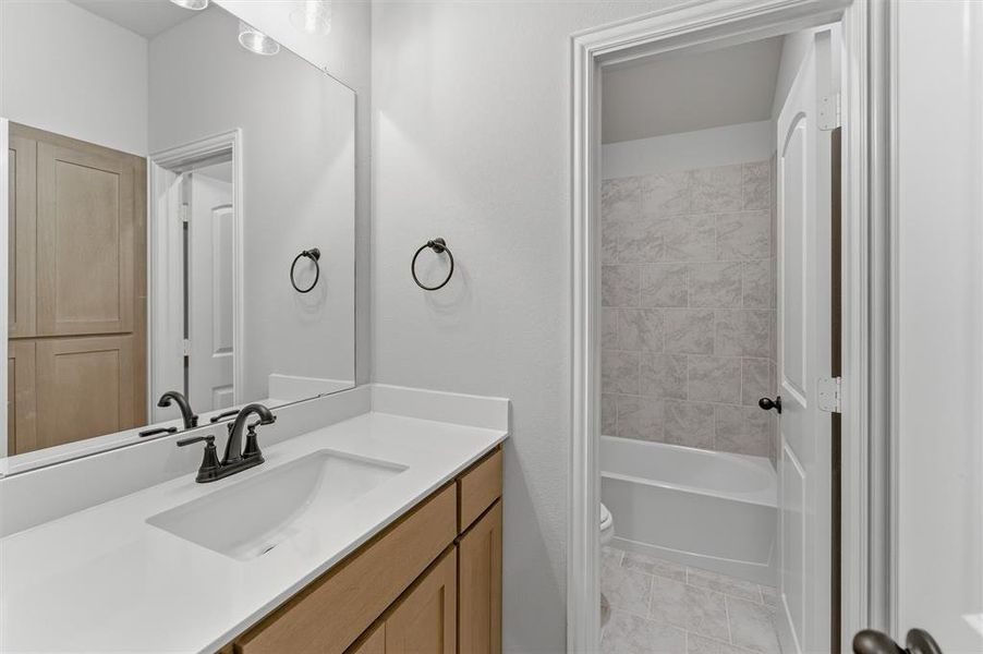 Furnished interior view inside a new home in Cedar Ridge Estates, Anna (Image 9).