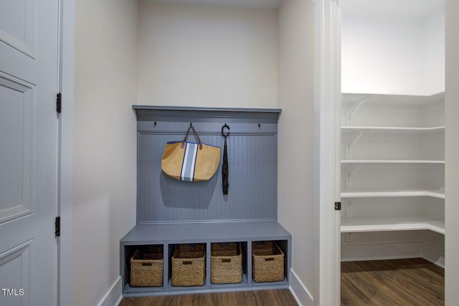 Low_Resolution_JPG-MDWF-0015-00_Kayleen Low_Resolution_JPG-MDWF-0015-00_Kayleen