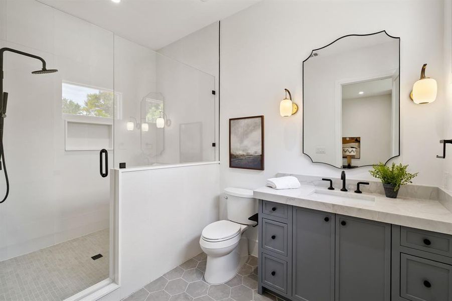 Furnished interior view inside a new home in , Dallas (Image 8).