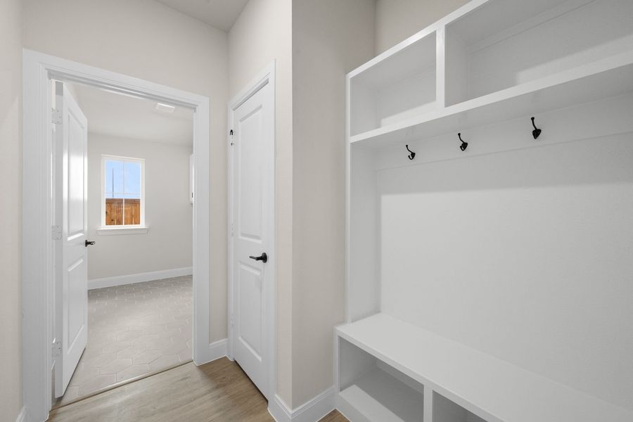 Spacious, unfurnished interior of a new home in MidTowne, Midlothian (Image 27). Spacious, unfurnished interior of a new home in MidTowne, Midlothian (Image 27).