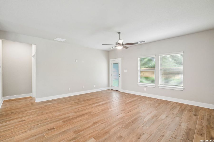 Spacious, unfurnished interior of a new home in Stetson Ridge, Marion (Image 33).