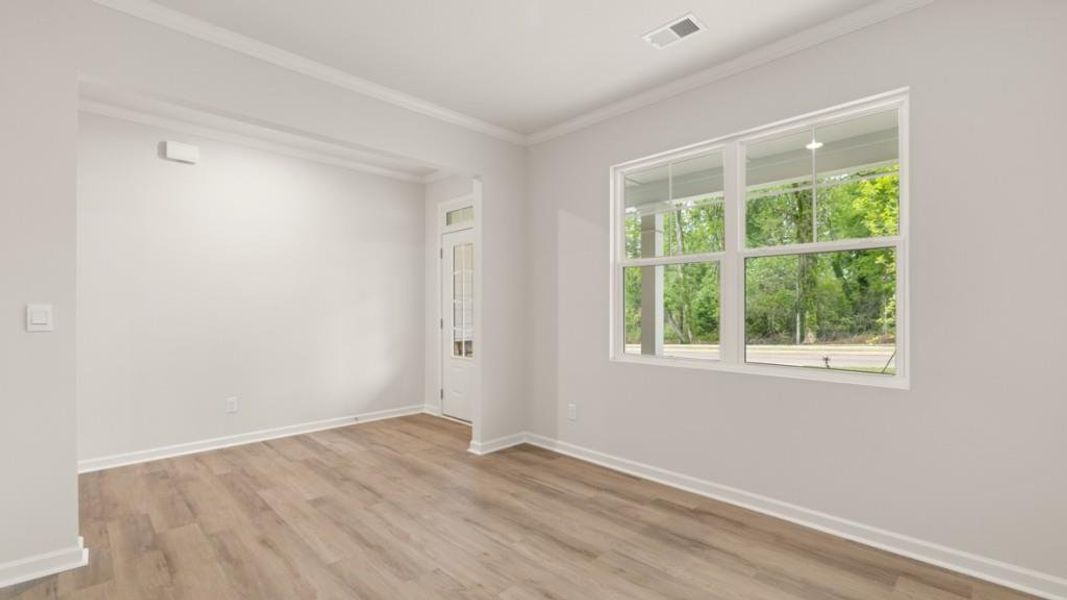 Spacious, unfurnished interior of a new home in Fairhaven, Lithia Springs (Image 17).
