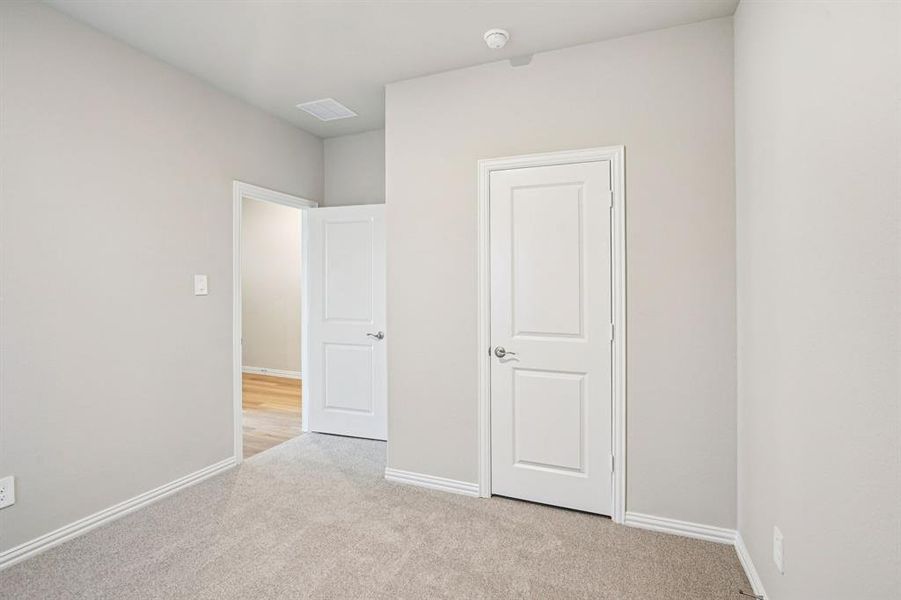 Photo is not of the actual home, but is an inspirational photo of builder’s model home and may depict options, furnishings, and/or decorator features that are not included. Photo is not of the actual home, but is an inspirational photo of builder’s model home and may depict options, furnishings, and/or decorator features that are not included.