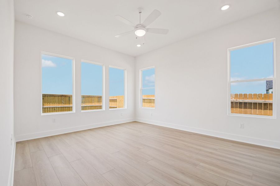 Spacious, unfurnished interior of a new home in Freedom at Anthem, Kyle (Image 17).